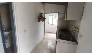 Casalote de 550 M2 en 225 mill en La Mesa Cund, a 5 min del pueblo