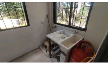 Casalote de 550 M2 en 225 mill en La Mesa Cund, a 5 min del pueblo