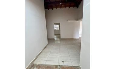 ARRIENDO AMPLIO LOCAL EN UBICACIÓN PRIVILEGIADA EN EL CENTRO DE ITAGUI