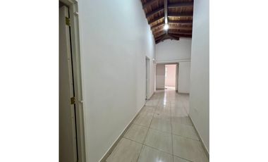 ARRIENDO AMPLIO LOCAL EN UBICACIÓN PRIVILEGIADA EN EL CENTRO DE ITAGUI