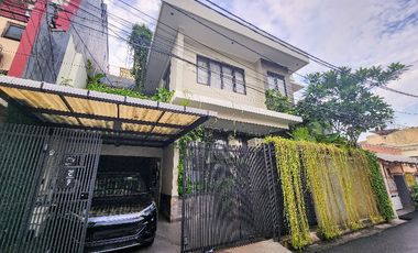 Dijual Rumah 3 Lantai di Anggrek Neli murni Jakarta Barat