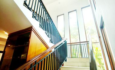 2unit Rumah mewah 2lantai di kota wisata bogor Lt.349m posisi di hook