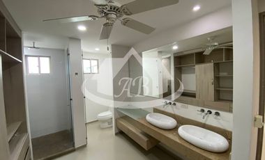 CASA EN VENTA EN BARRIO SEVILLA I 9337