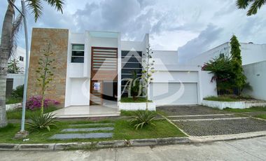 CASA EN VENTA EN BARRIO SEVILLA I 9337