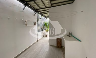 CASA EN VENTA EN BARRIO SEVILLA I 9337