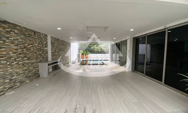 CASA EN VENTA EN BARRIO SEVILLA I 9337