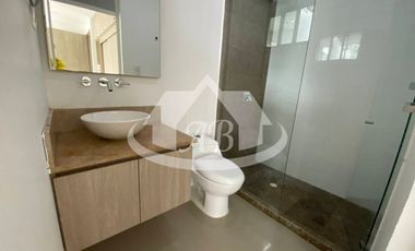 CASA EN VENTA EN BARRIO SEVILLA I 9337