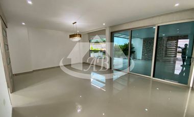 CASA EN VENTA EN BARRIO SEVILLA I 9337