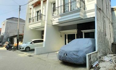 Rumah siap huni di jagakarsa jakarta selatan