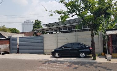 RUMAH PEDOPO + GARASI 400 m2 DI SRAGEN KOTA, JAWA TENGAH