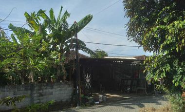 RUMAH DI KELURAHAN GELANG, TULANGAN SIDOARJO