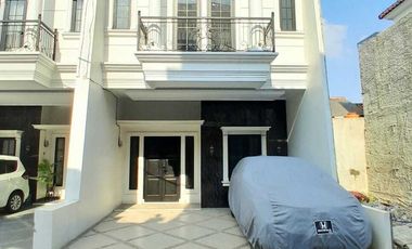 RUMAH MEWAH DI JAGAKARSA SIAP HUNI