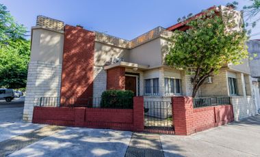 3amb con dependencia y playroom/multiuso Luminosa