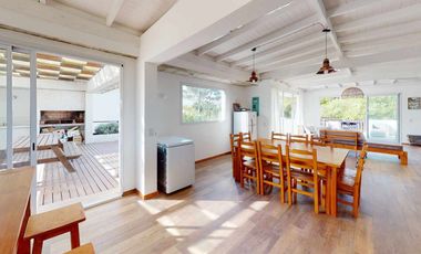 Venta Casa Costa Esmeralda 4 ambientes