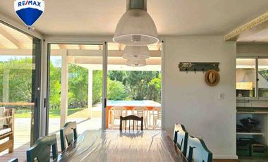 CASA VENTA COSTA ESMERALDA 5 AMBIENTES