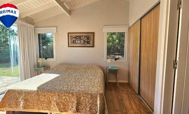 CASA VENTA COSTA ESMERALDA 5 AMBIENTES