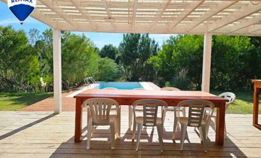 CASA VENTA COSTA ESMERALDA 5 AMBIENTES