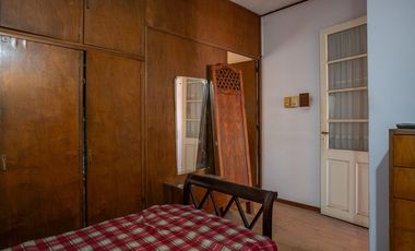 CASA DE 3 DORMITORIOS CON COCHERA Y DTO DE PASILLO