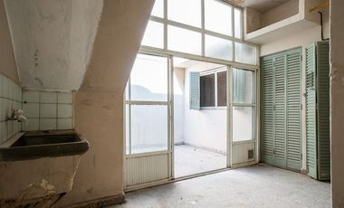 CASA DE 3 DORMITORIOS CON COCHERA Y DTO DE PASILLO