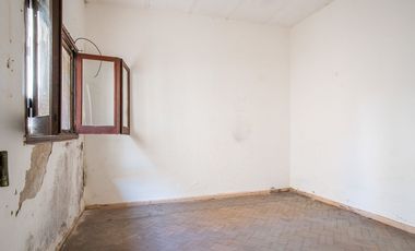 CASA DE 3 DORMITORIOS CON COCHERA Y DTO DE PASILLO