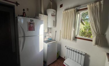 Casa 2 ambientes + lote parquizado.