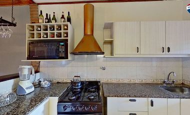 VENTA CASA 5 AMBIENTES, SARANDI (PH)