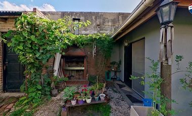 VENTA CASA 5 AMBIENTES, SARANDI (PH)