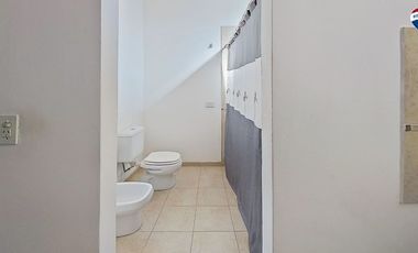 VENTA CASA 5 AMBIENTES, SARANDI (PH)