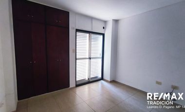 Departamento Venta 2 dorm c/coch. Microcentro Rcia
