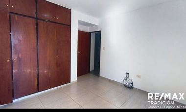 Departamento Venta 2 dorm c/coch. Microcentro Rcia