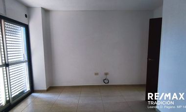 Departamento Venta 2 dorm c/coch. Microcentro Rcia