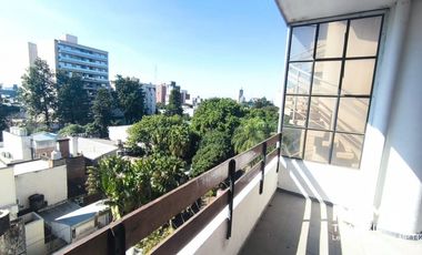 Departamento Venta 2 dorm c/coch. Microcentro Rcia