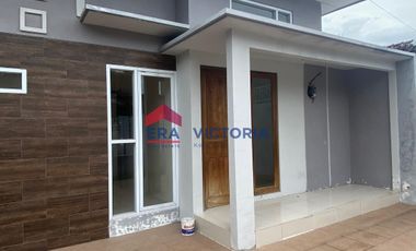 Disewakan Rumah Dekat SMPN 9 Kota Kediri