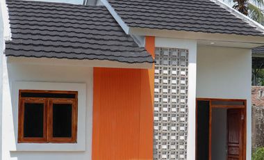 RUMAH DIJUAL CEPAT TANAH LUAS DEKAT BANDAR LAMPUNG