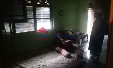 Rumah + Sawah DIJUAL terletak di jalan raya