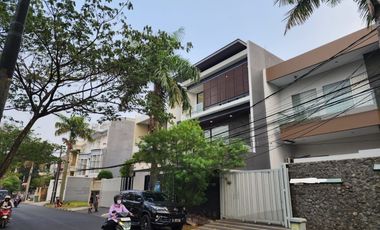 Dijual BU Rumah 5 Kamar Tidur Citra 2 Extention Jakarta Barat