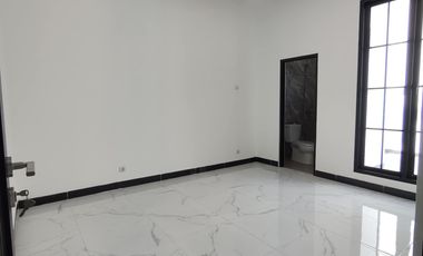 Rumah Modern Classic Dalam Cluster Jagakarsa Jakarta Selatan