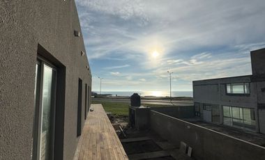 Venta Ph en Duplex 2 ambientes con balcón. en Playa Dorada