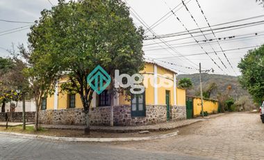 Casa en venta con cochera en La Caldera, Salta