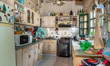Casa en venta con cochera en La Caldera, Salta