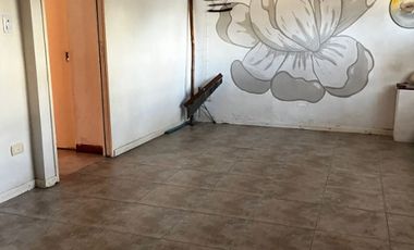 Casa PH en venta en Lanus Oeste