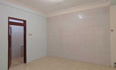 Disewakan Rumah Bagus Bersih Siap Huni Jl. Ngagel Mulyo XVI, Surabaya