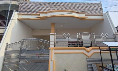 Disewakan Rumah Bagus Bersih Siap Huni Jl. Ngagel Mulyo XVI, Surabaya