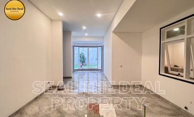 Disewakan Rumah Luas Di Kebayoran Baru Jakarta Selatan STD612