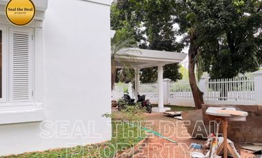 Disewakan Rumah Luas Di Kebayoran Baru Jakarta Selatan STD612