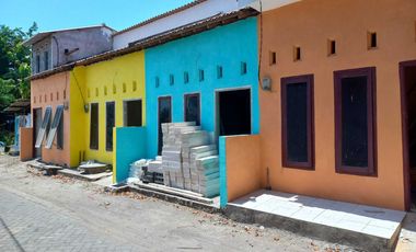 Rumah kos strategis dekat pasar suko