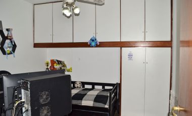 CASA EN VENTA LOMAS DE ZAMORA CON JARDIN Y GALPON