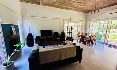 Venta Casa 4 ambientes, PILETA El Pato Berazategui