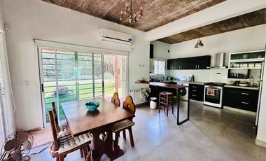 Venta Casa 4 ambientes, PILETA El Pato Berazategui