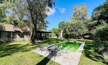 Venta Casa 4 ambientes, PILETA El Pato Berazategui